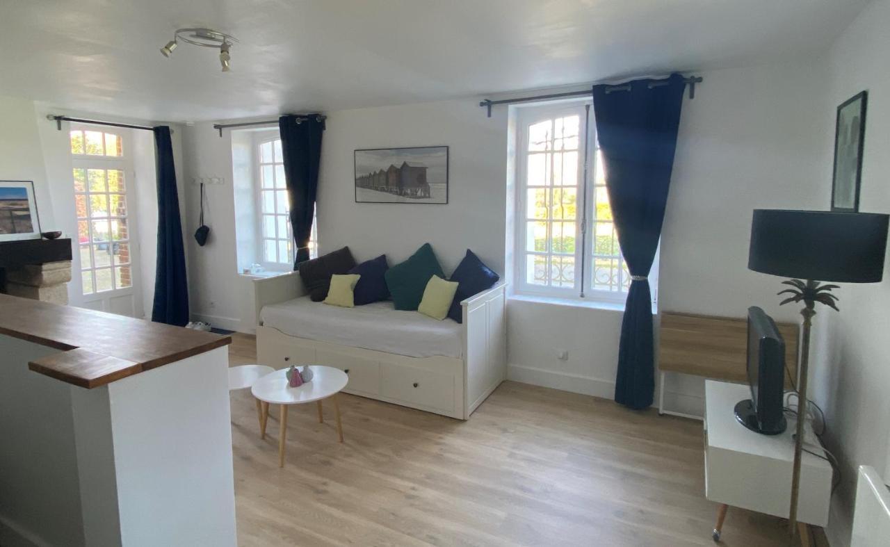 Appartement De Charme Dans Un Chateau A 5 Min D'Honfleur Gonneville-sur-Honfleur Bagian luar foto